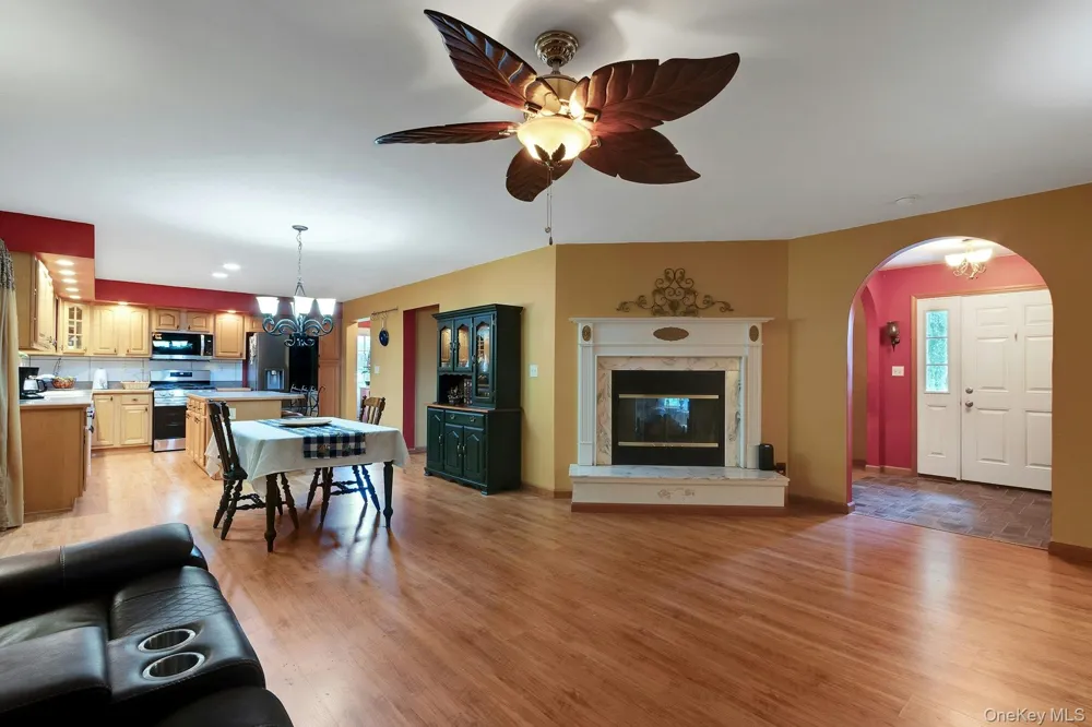 188 Hoyt Street Port Ewen, NY 12466