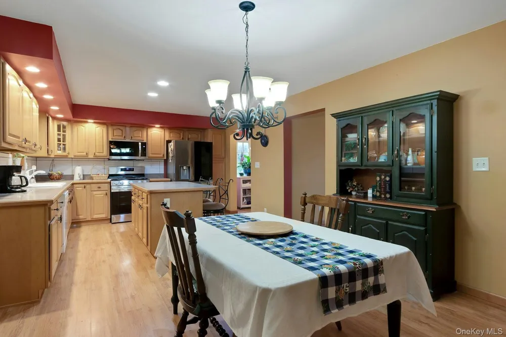 188 Hoyt Street Port Ewen, NY 12466