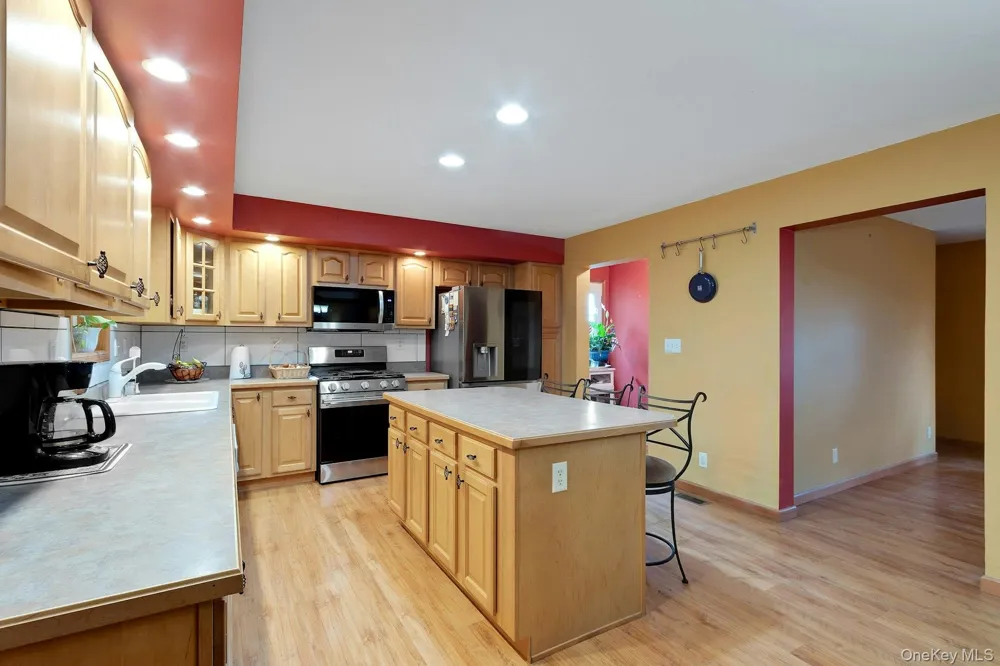 188 Hoyt Street Port Ewen, NY 12466