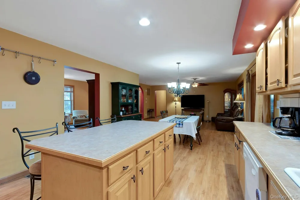 188 Hoyt Street Port Ewen, NY 12466