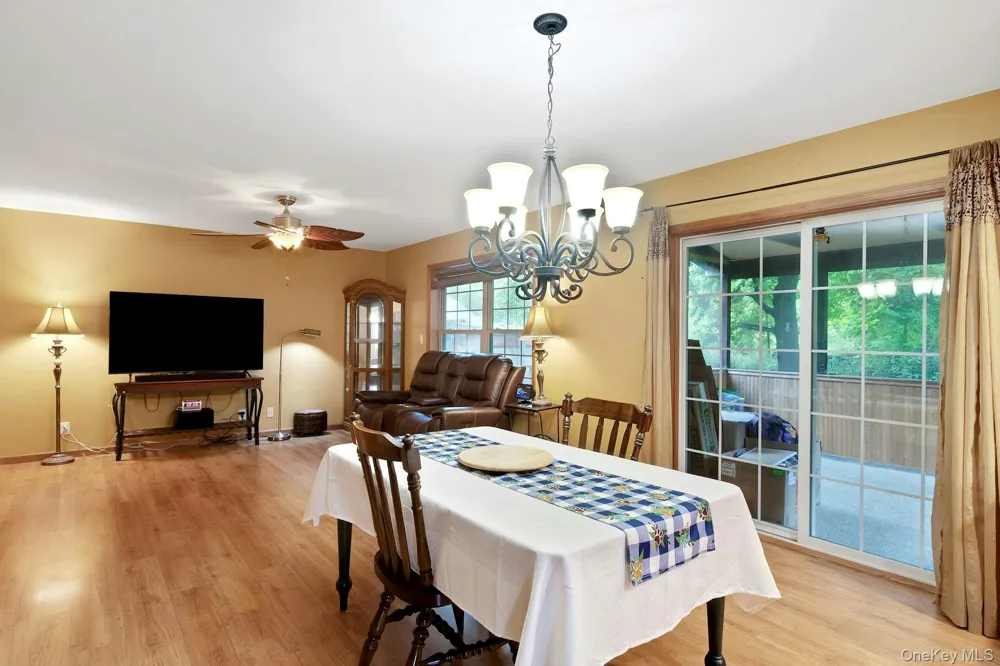 188 Hoyt Street Port Ewen, NY 12466