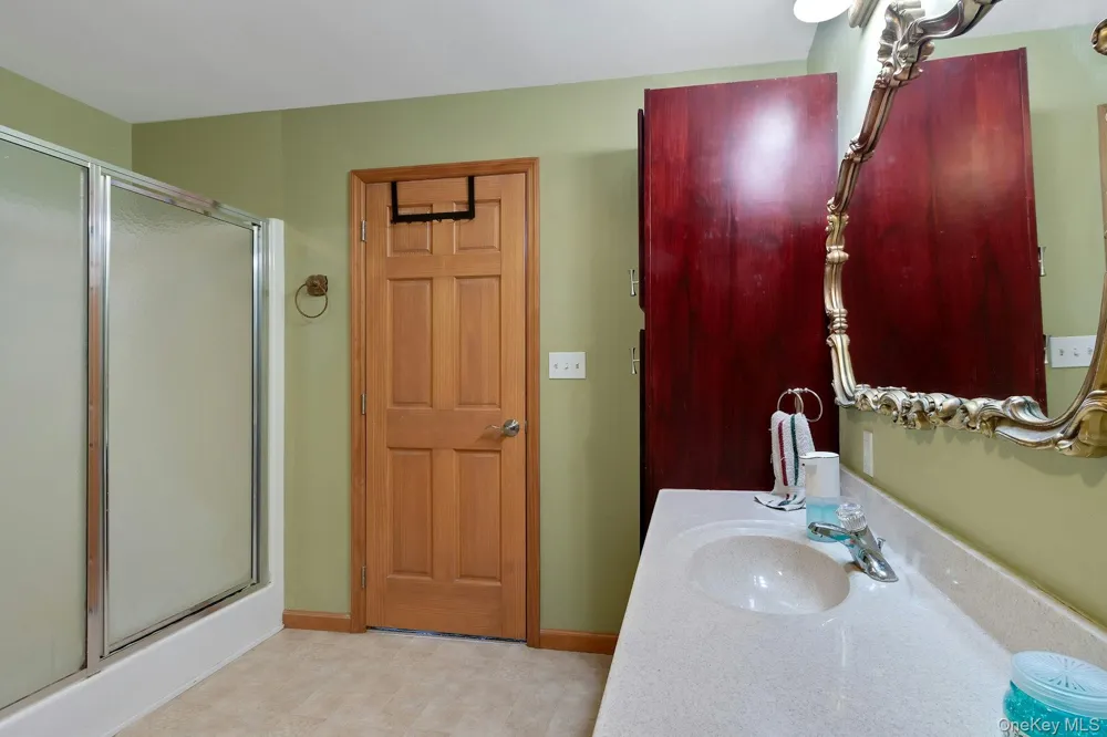 188 Hoyt Street Port Ewen, NY 12466