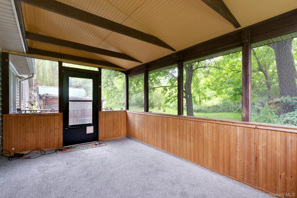 188 Hoyt Street Port Ewen, NY 12466
