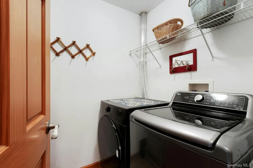 188 Hoyt Street Port Ewen, NY 12466