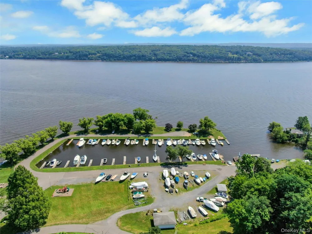 188 Hoyt Street Port Ewen, NY 12466