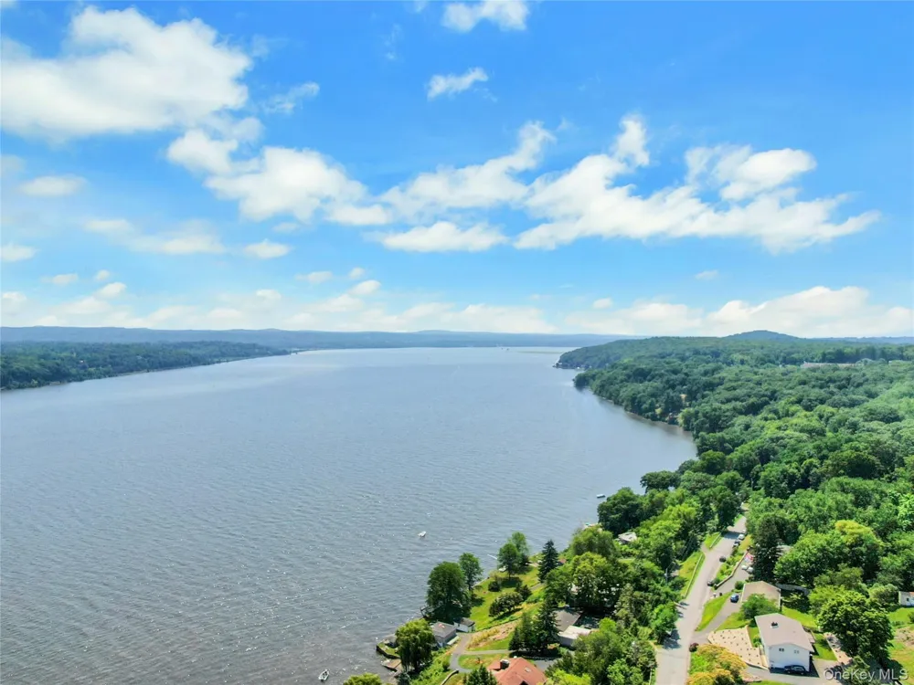 188 Hoyt Street Port Ewen, NY 12466