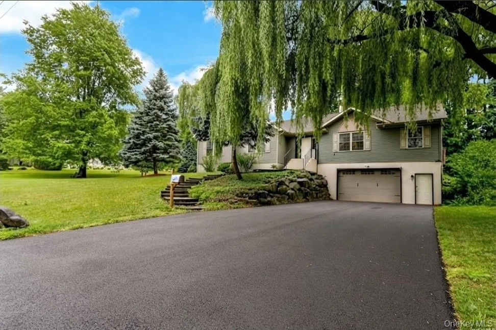 188 Hoyt Street Port Ewen, NY 12466