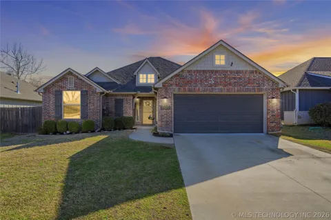 5421 Skylane Drive