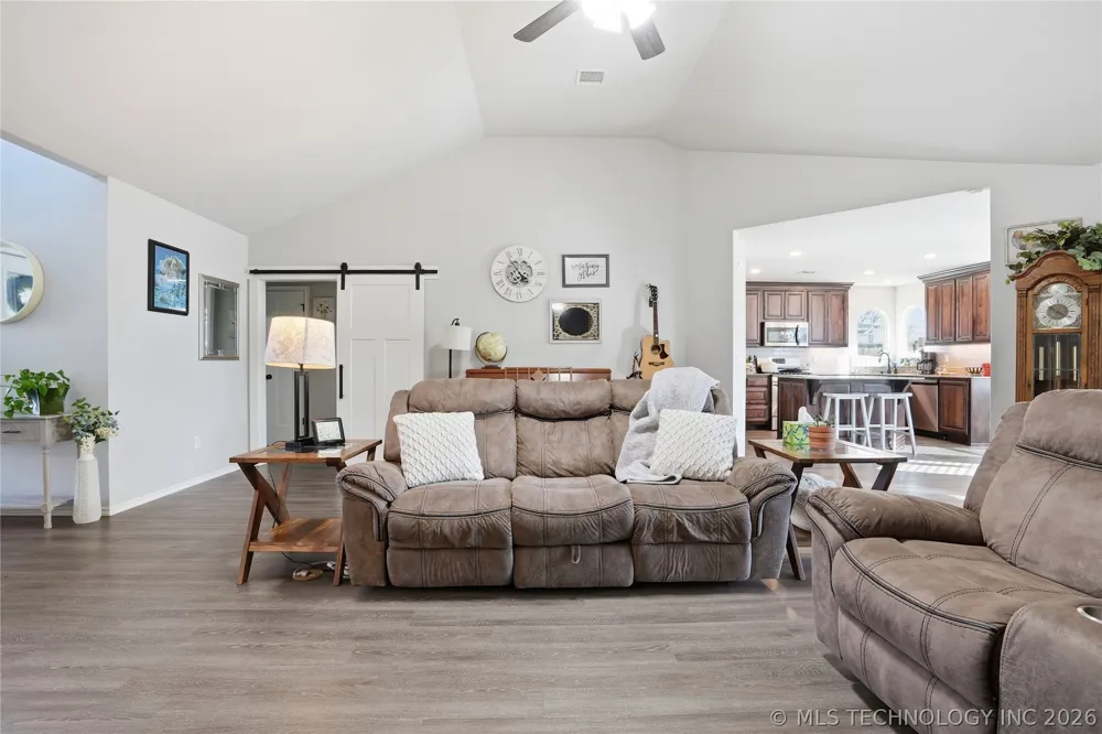 5421 Skylane Drive Sand Springs, OK 74063