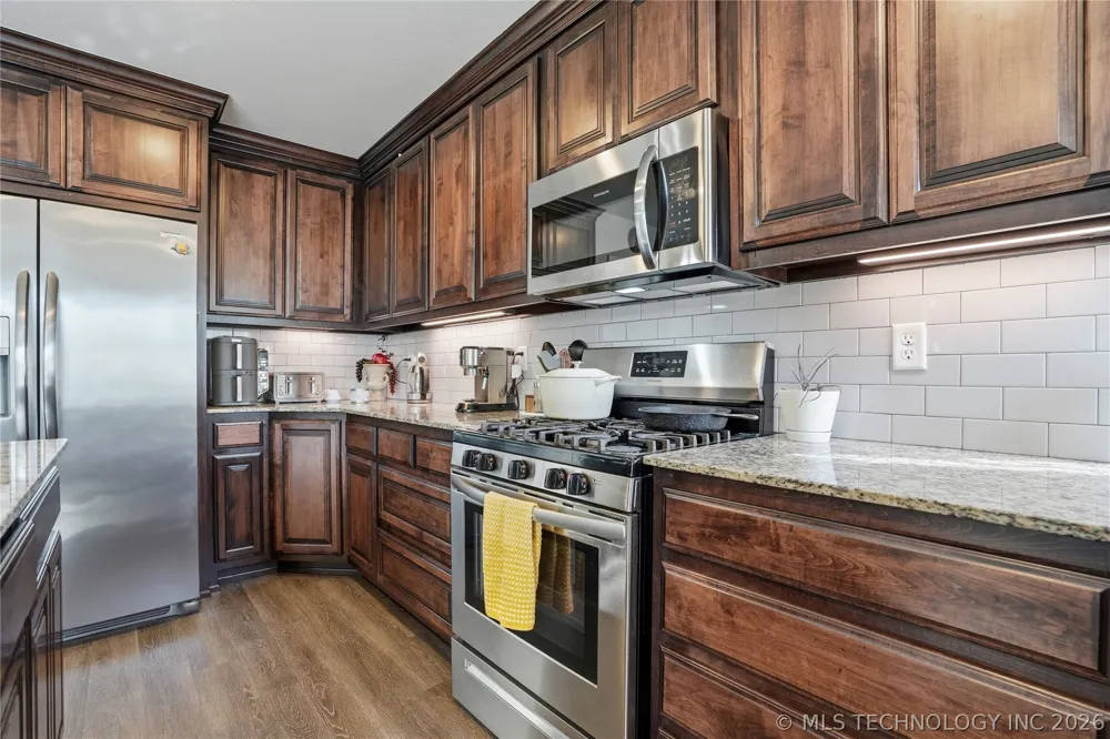 5421 Skylane Drive Sand Springs, OK 74063