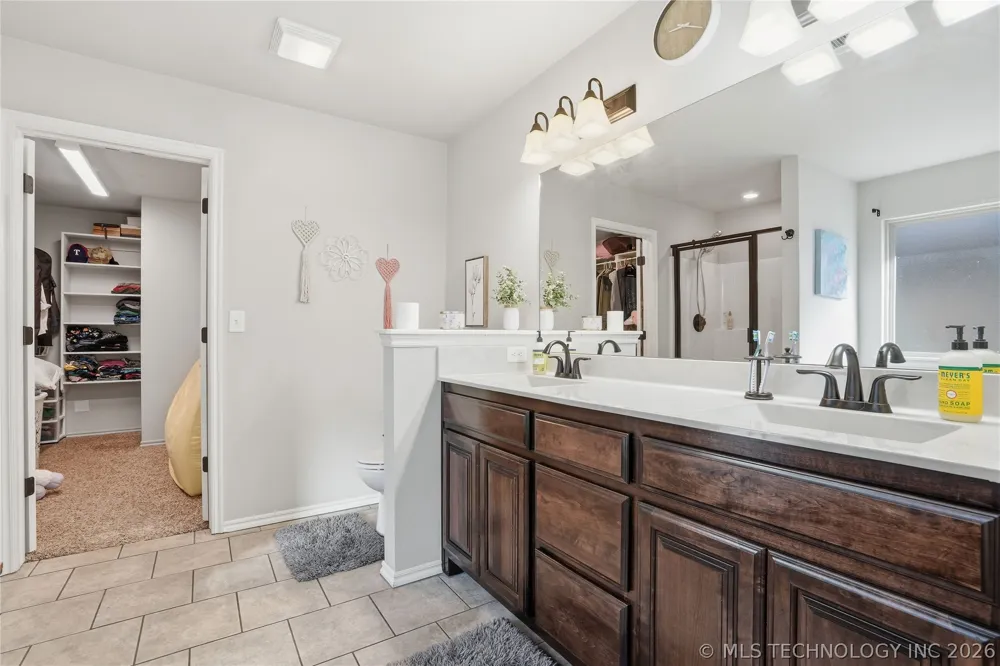 5421 Skylane Drive Sand Springs, OK 74063