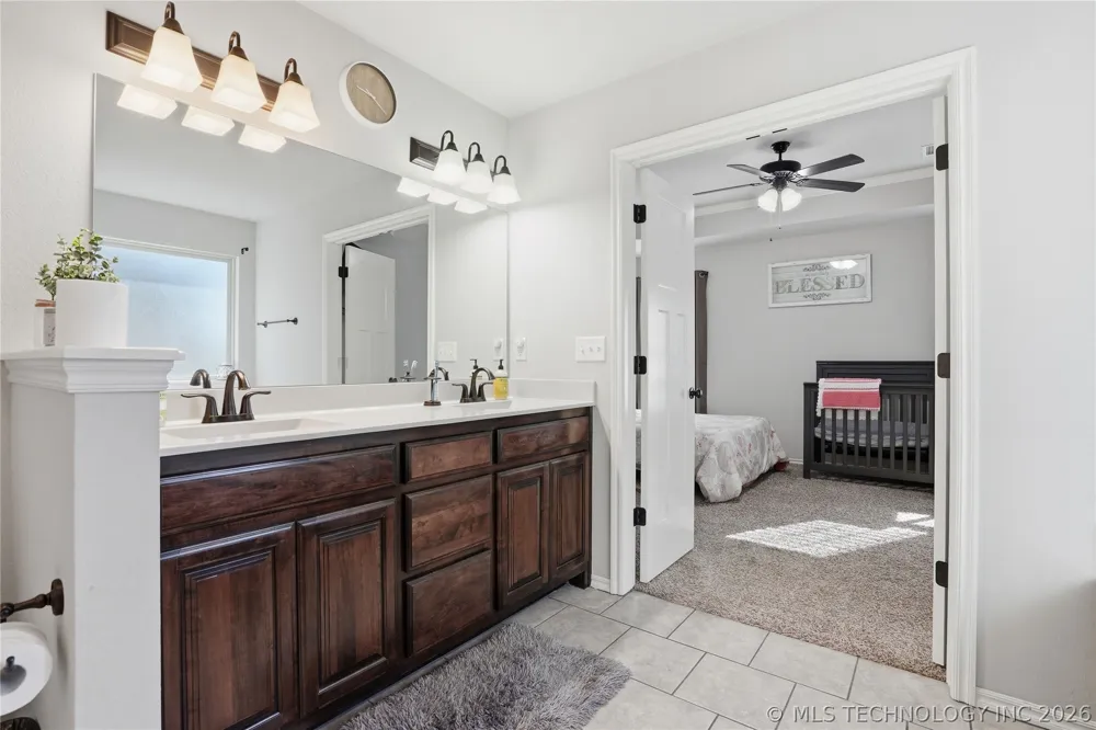 5421 Skylane Drive Sand Springs, OK 74063