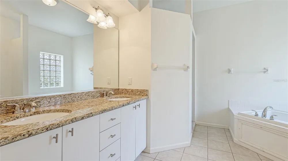 534 OAK BAY DRIVE Osprey, FL 34229