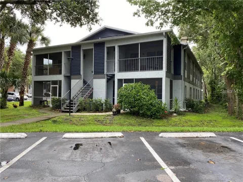 2404 NORTHLAKE DRIVE NE #2404