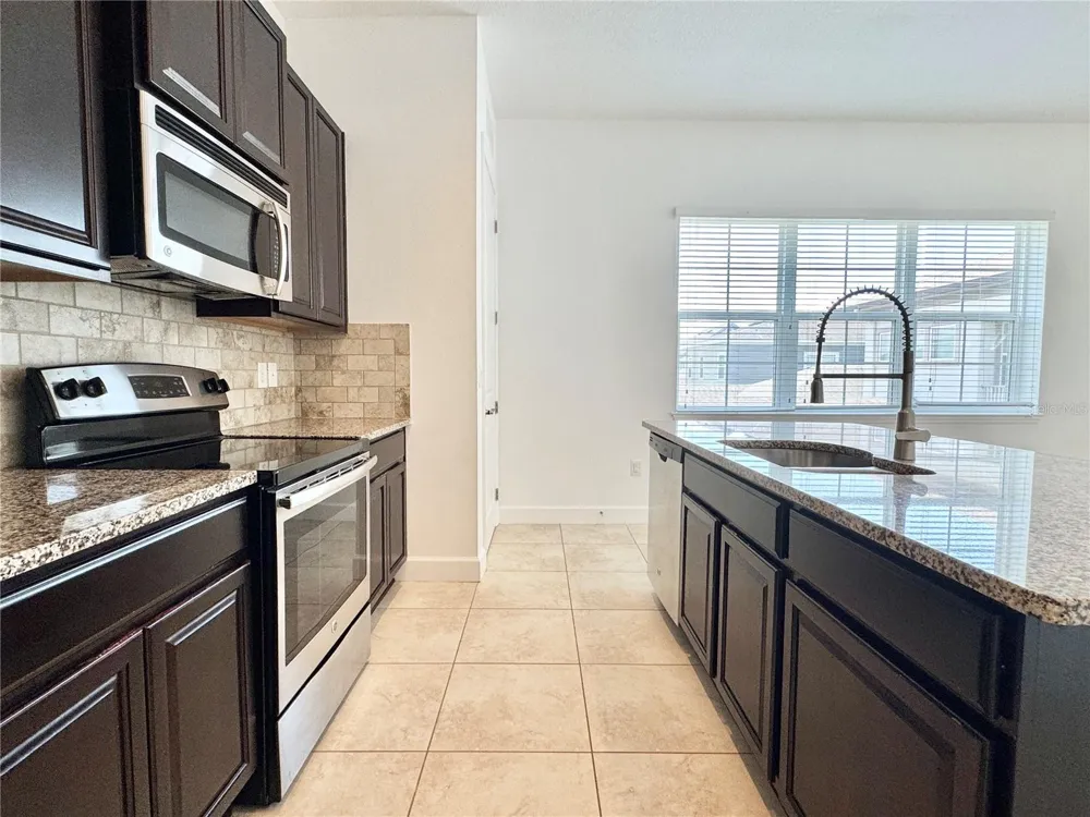 14016 DUNANT LANE Orlando, FL 32827