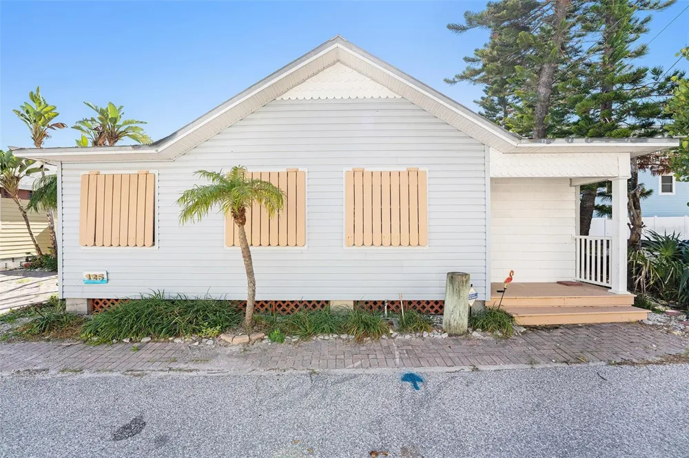 125 95TH AVENUE Treasure Island, FL 33706