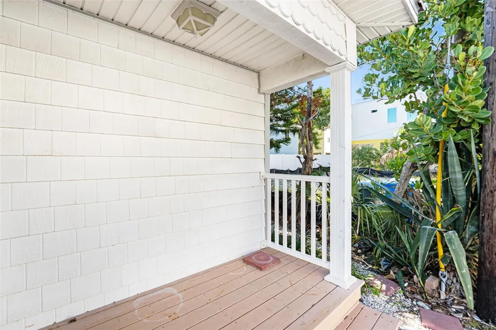 125 95TH AVENUE Treasure Island, FL 33706