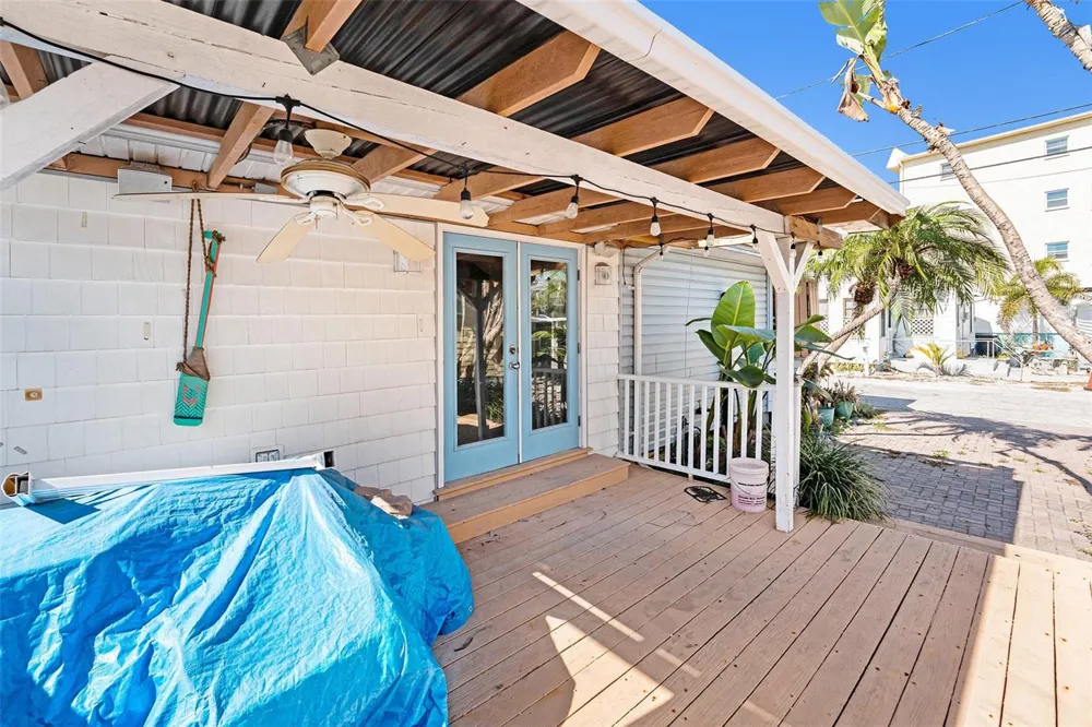 125 95TH AVENUE Treasure Island, FL 33706