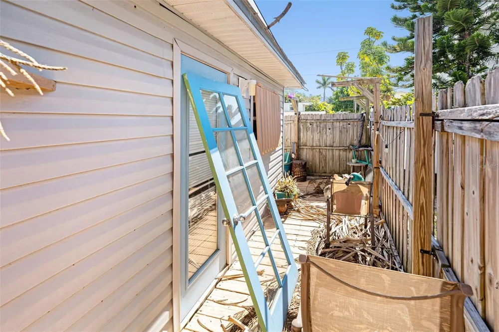 125 95TH AVENUE Treasure Island, FL 33706