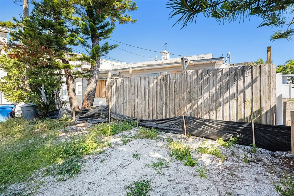 125 95TH AVENUE Treasure Island, FL 33706