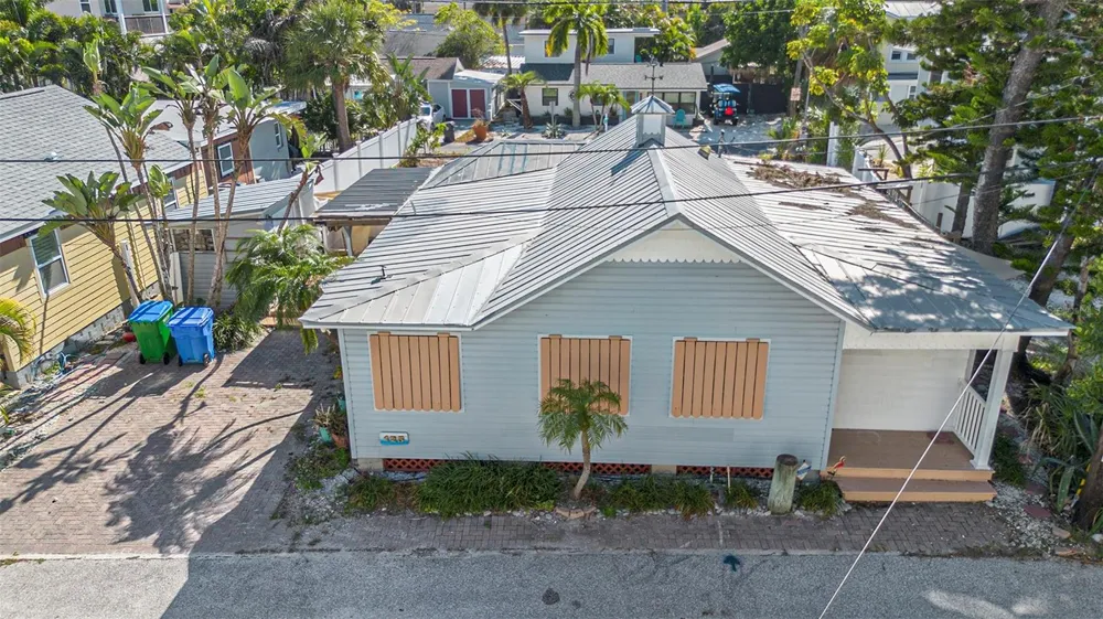 125 95TH AVENUE Treasure Island, FL 33706