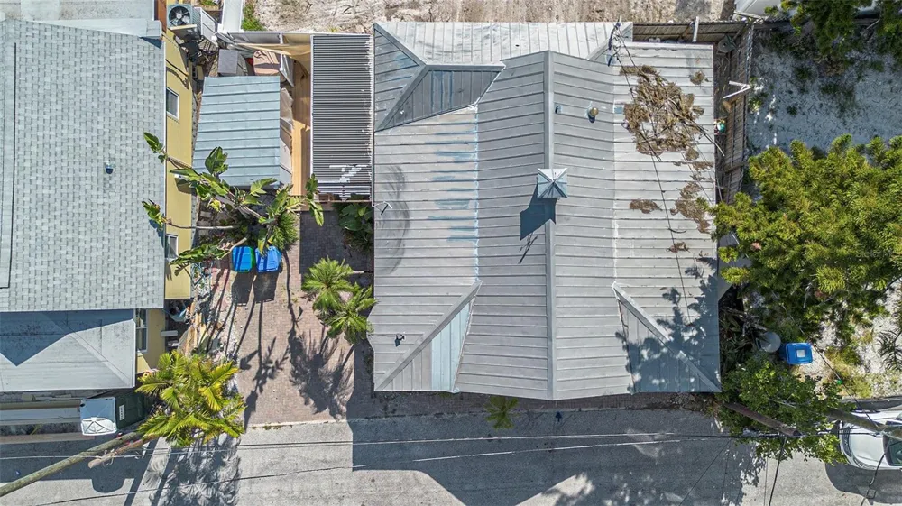 125 95TH AVENUE Treasure Island, FL 33706