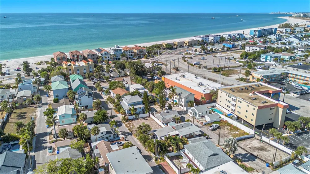 125 95TH AVENUE Treasure Island, FL 33706