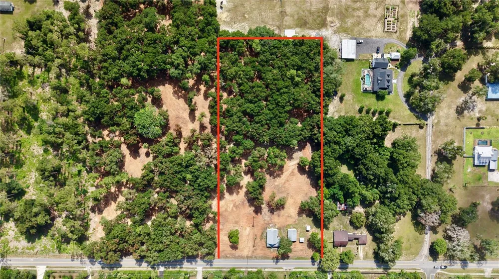 450 OLD GENEVA ROAD Geneva, FL 32732
