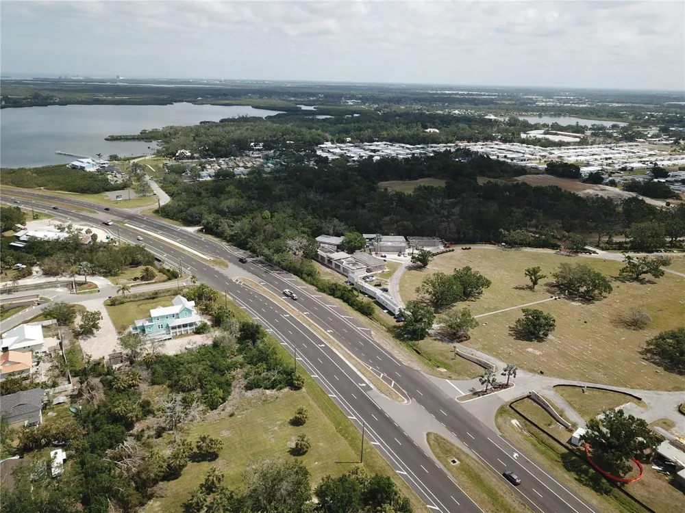 5405 US HIGHWAY 19 Palmetto, FL 34221