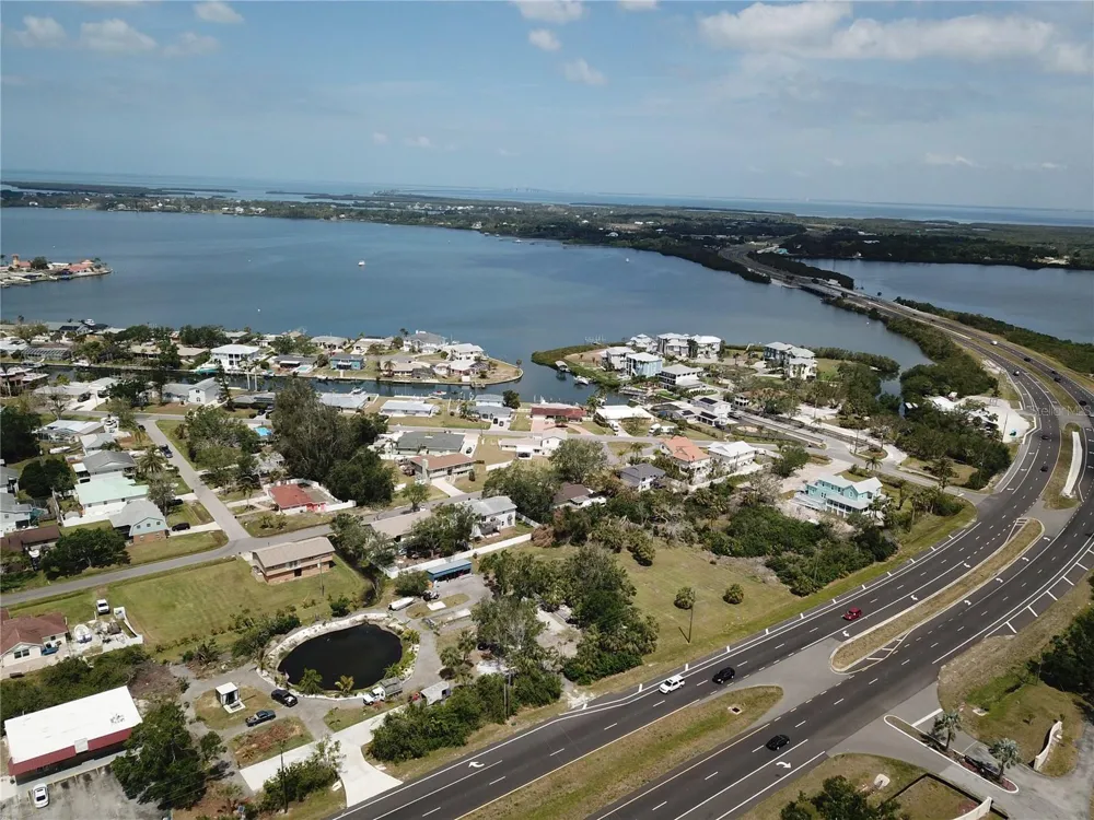 5405 US HIGHWAY 19 Palmetto, FL 34221