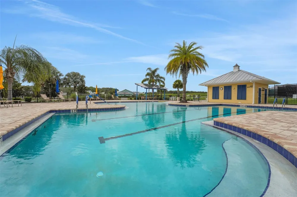 1026 FIESTA KEY CIRCLE Lady Lake, FL 32159