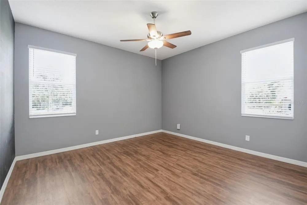 6416 18TH AVENUE E Bradenton, FL 34208