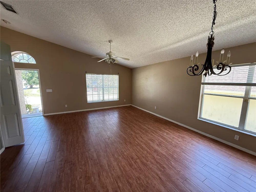 10536 RODONDO DRIVE Orlando, FL 32817