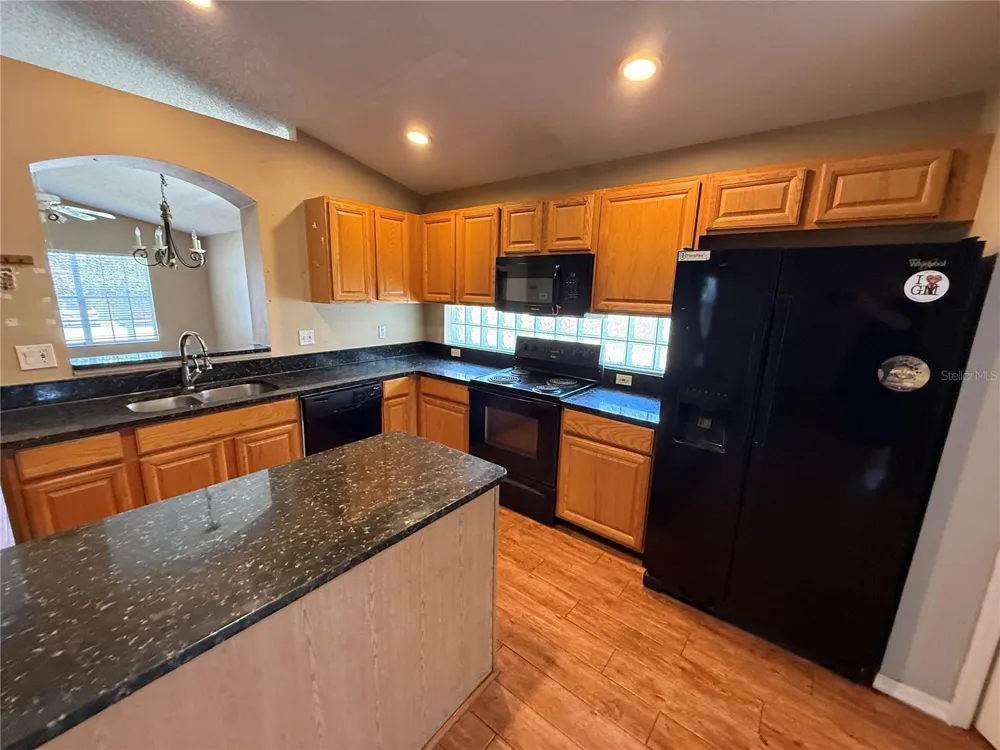 10536 RODONDO DRIVE Orlando, FL 32817