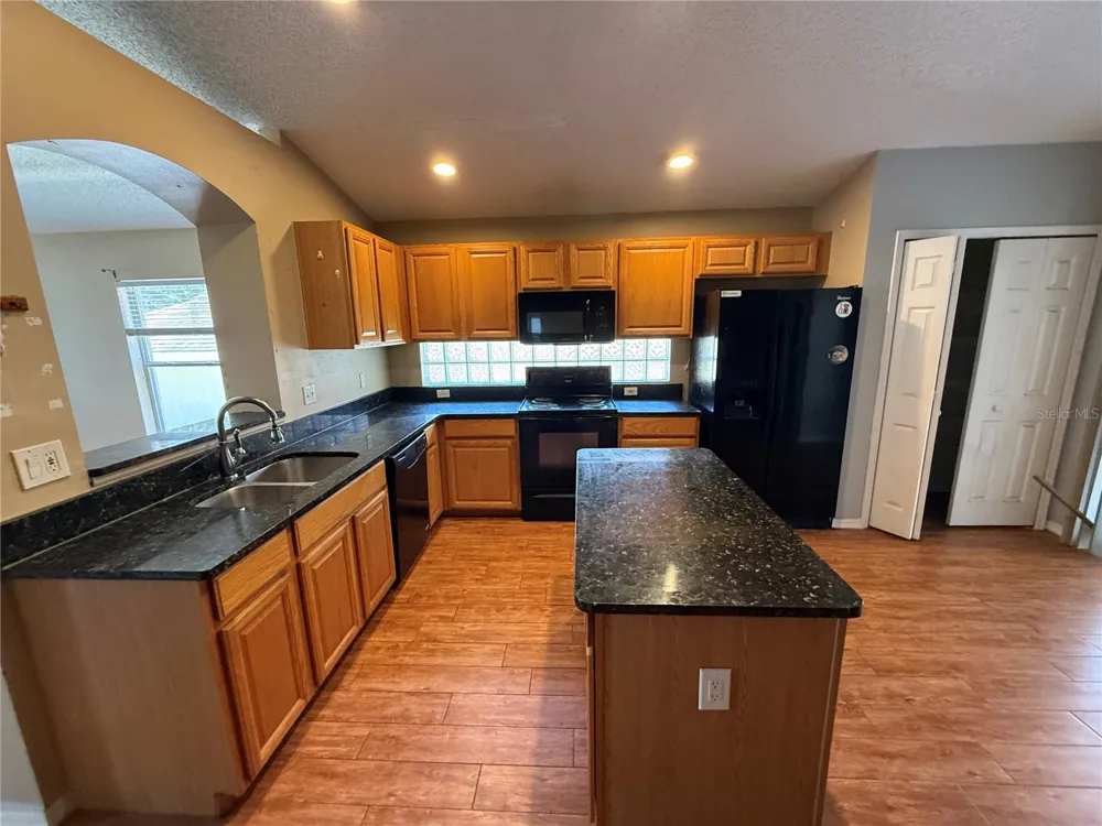10536 RODONDO DRIVE Orlando, FL 32817