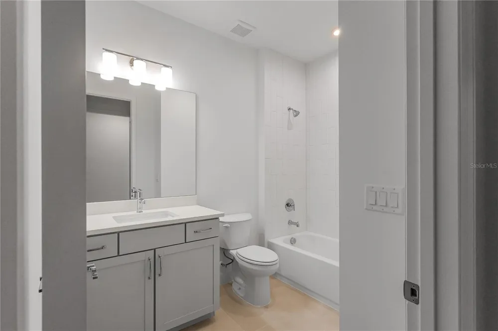 1615 BELLAGIO LOOP Tavares, FL 32778