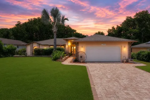 1304 ARIANA WOODS CIRCLE
