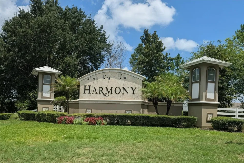 3214 NEEDLEGRASS LANE Harmony, FL 34773
