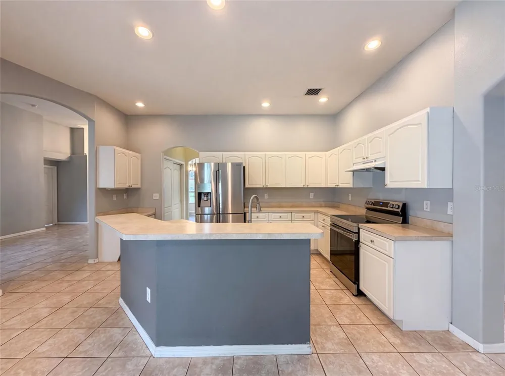 222 TAYLOR BAY LANE Brandon, FL 33510