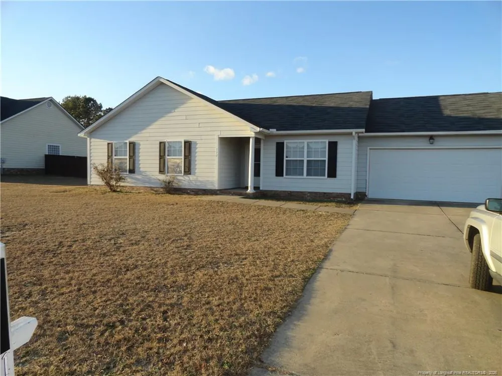 172 Emma Lane Raeford, NC 28376