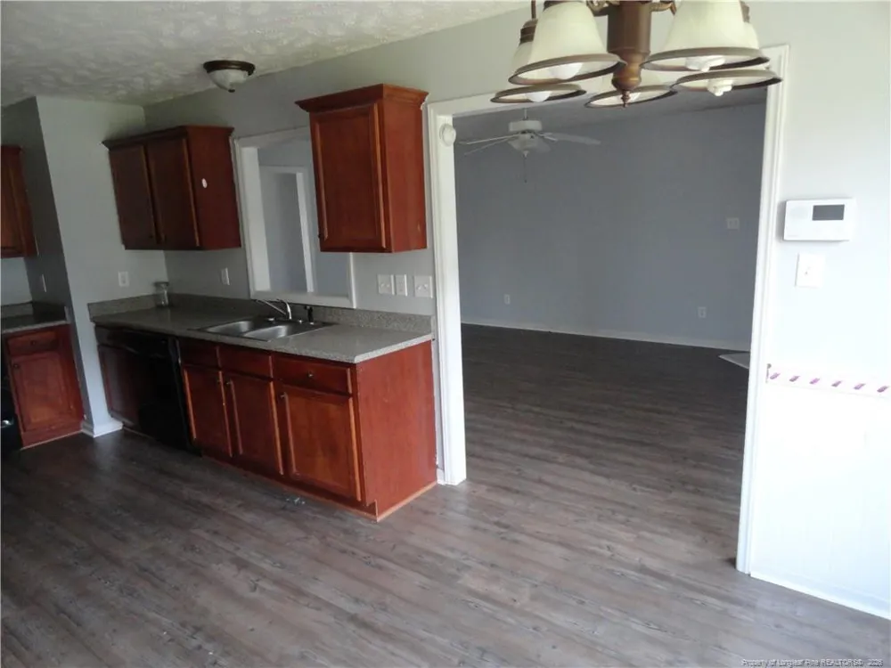 172 Emma Lane Raeford, NC 28376