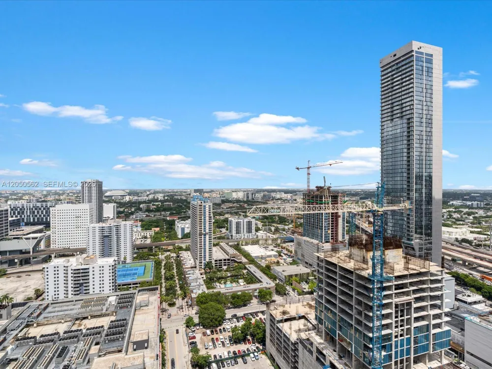 851 NE 1st Ave #3000 Miami, FL 33132