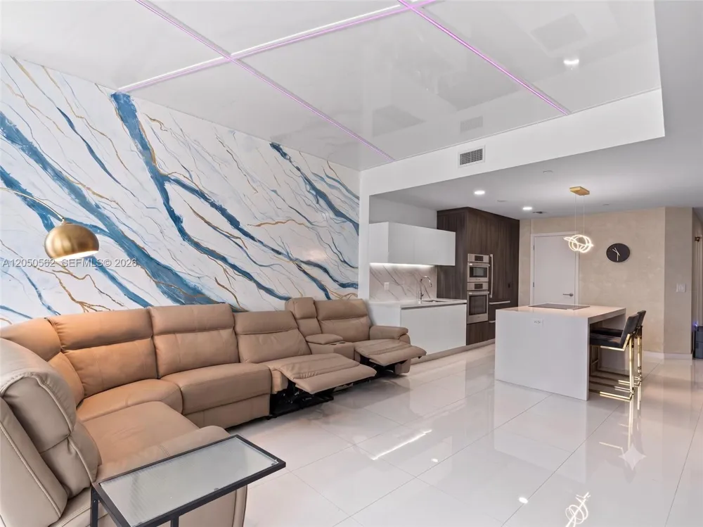 851 NE 1st Ave #3000 Miami, FL 33132