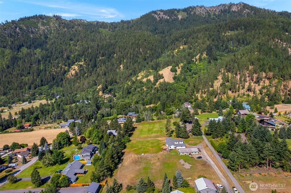 65 Ski Ridge Lane Leavenworth, WA 98826