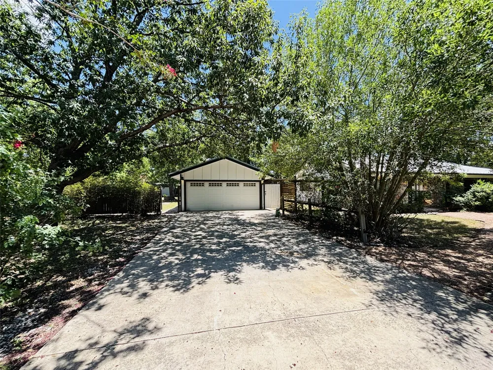 413 Sun Bonnet Drive Buda, TX 78610