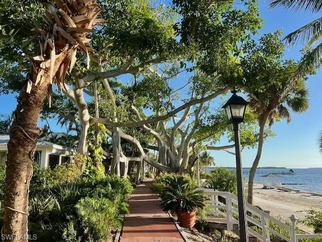 327 Useppa Useppa Island, FL 33924