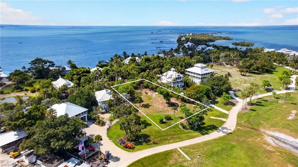 327 Useppa Useppa Island, FL 33924