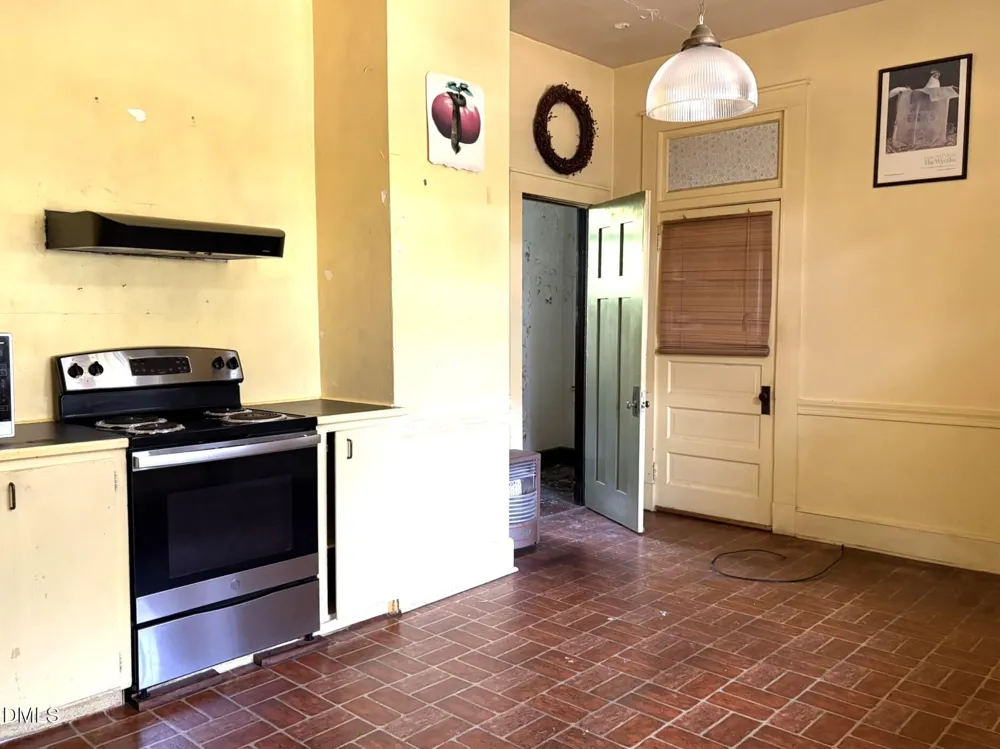 219 S Lamar Street Roxboro, NC 27573