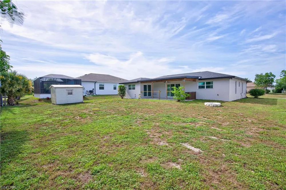 27072 Hillshire Lane Punta Gorda, FL 33983