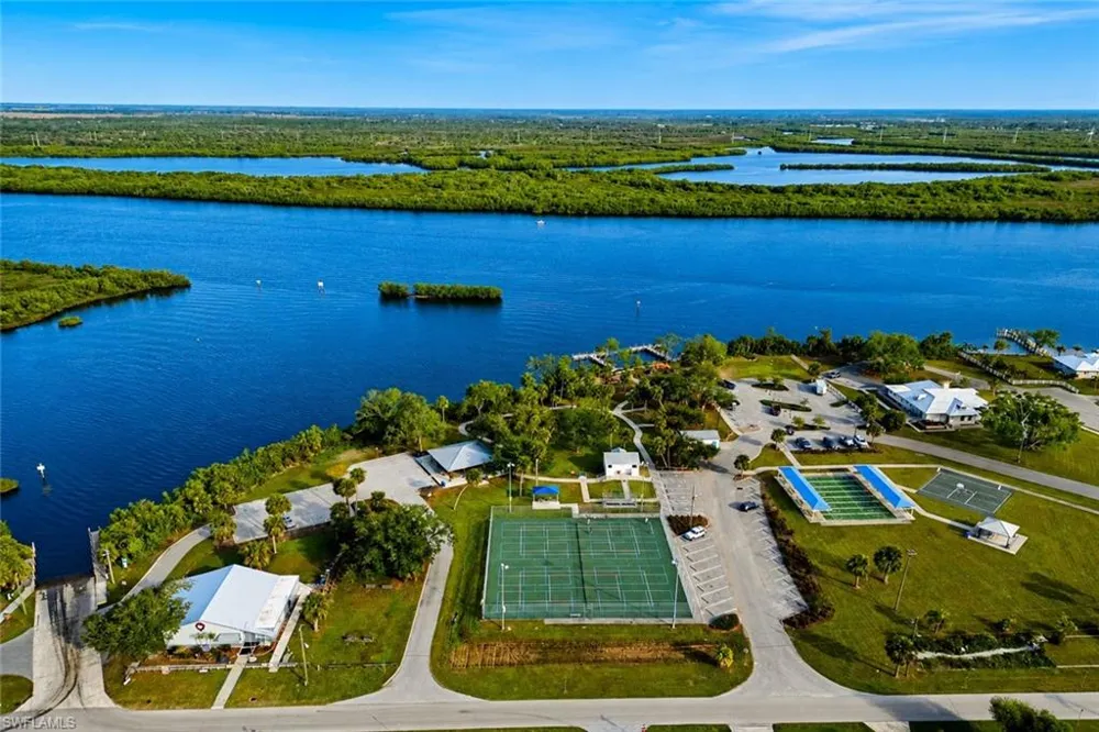27072 Hillshire Lane Punta Gorda, FL 33983